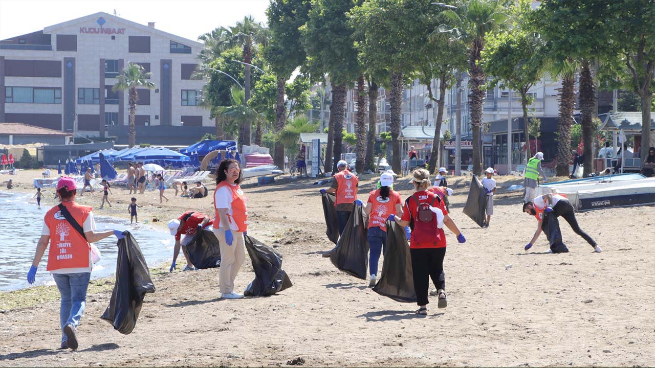 Yalova Merkez Ciftlikkoy Cinarcik Tema Cevre Hafta Temizlik (2)