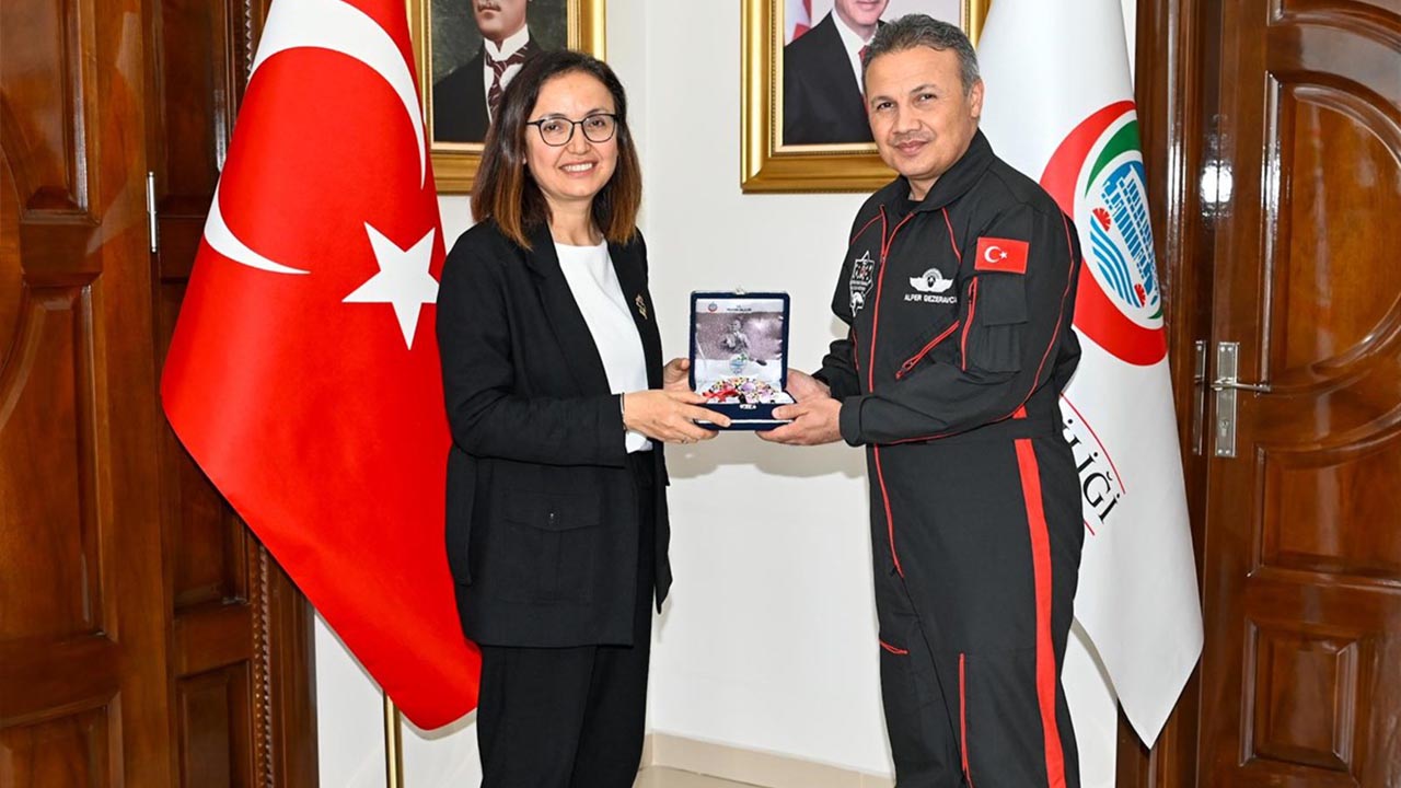Yalova Vali Uzay Turk Astronot Ziyaret (1)
