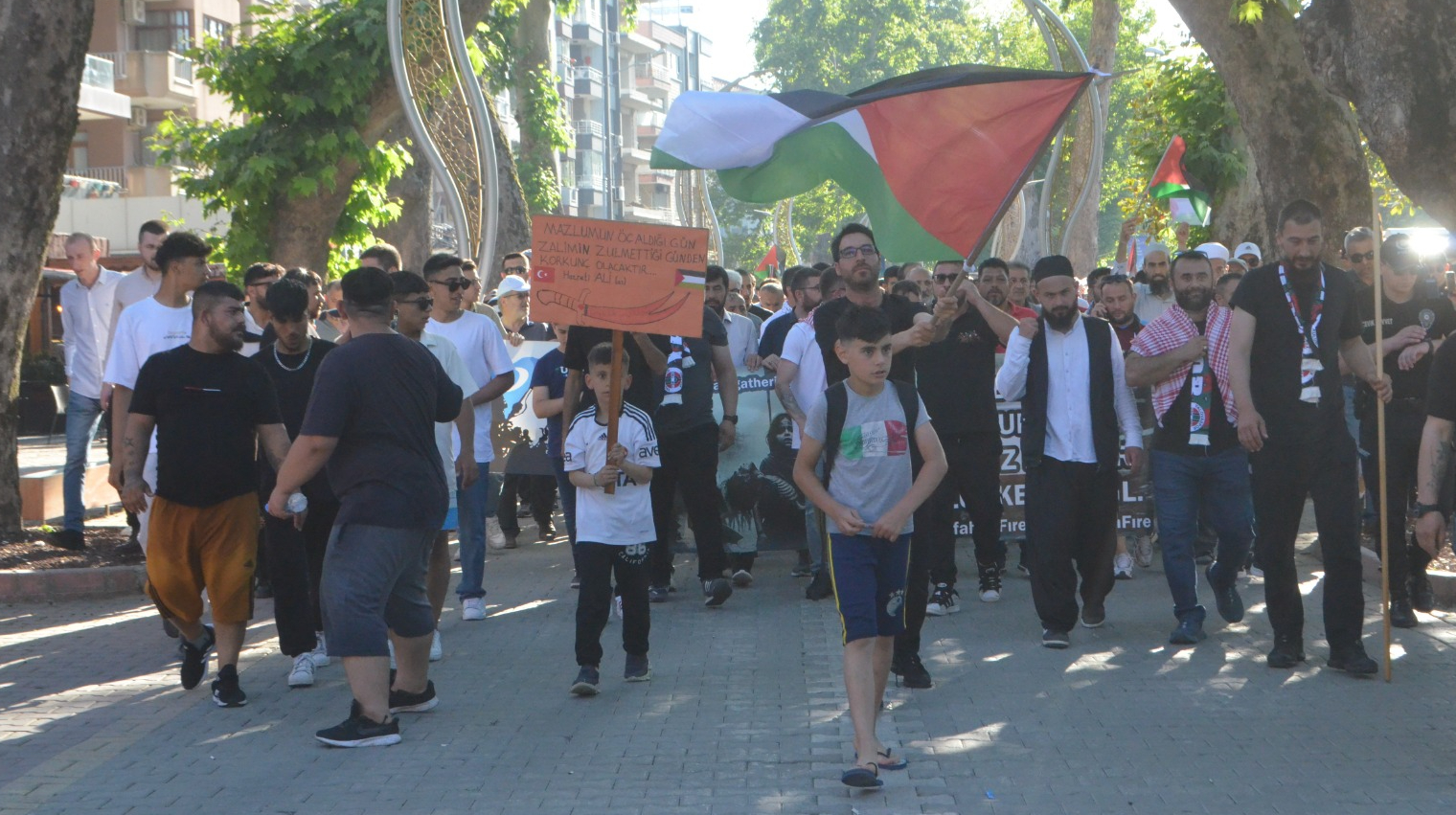 Yalova Besiktas Fenerbahce Galatasaray Yalovaspor Yesilovspor Gazze Israil Filistin Protesto (2) Fotor 2024060320145
