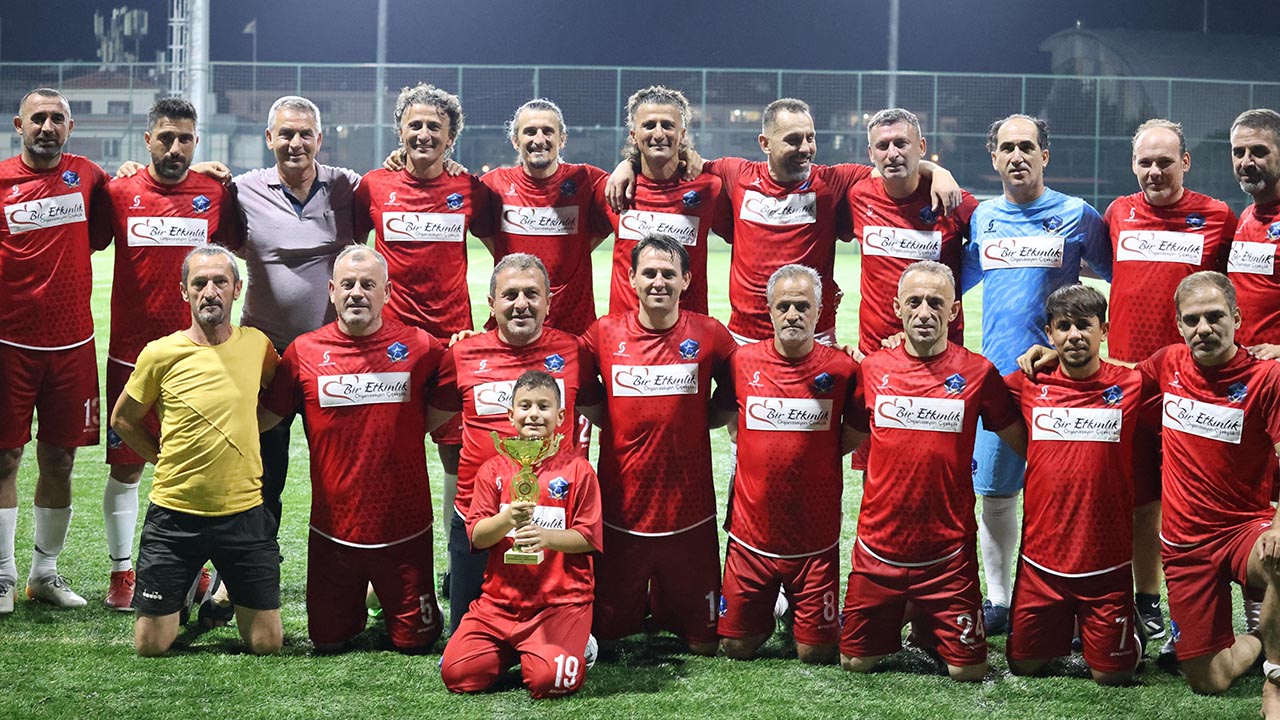 Yalova Yuruyen Kosk Master Veteran Futbol Sampiyona Tamamlandi (6)