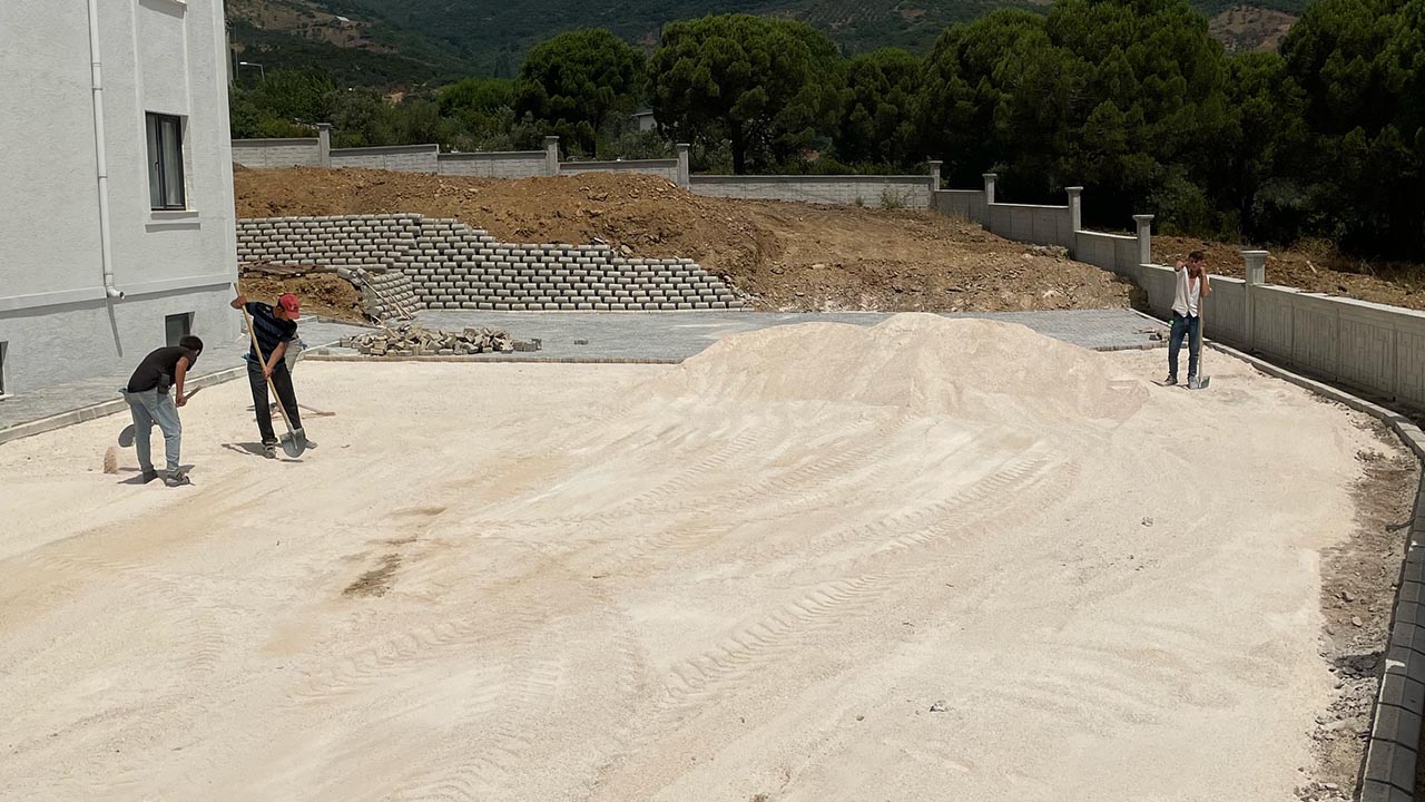 Yalova Armutlu Belediye Yasli Bakim Evi Yol Parke Doseme (1)