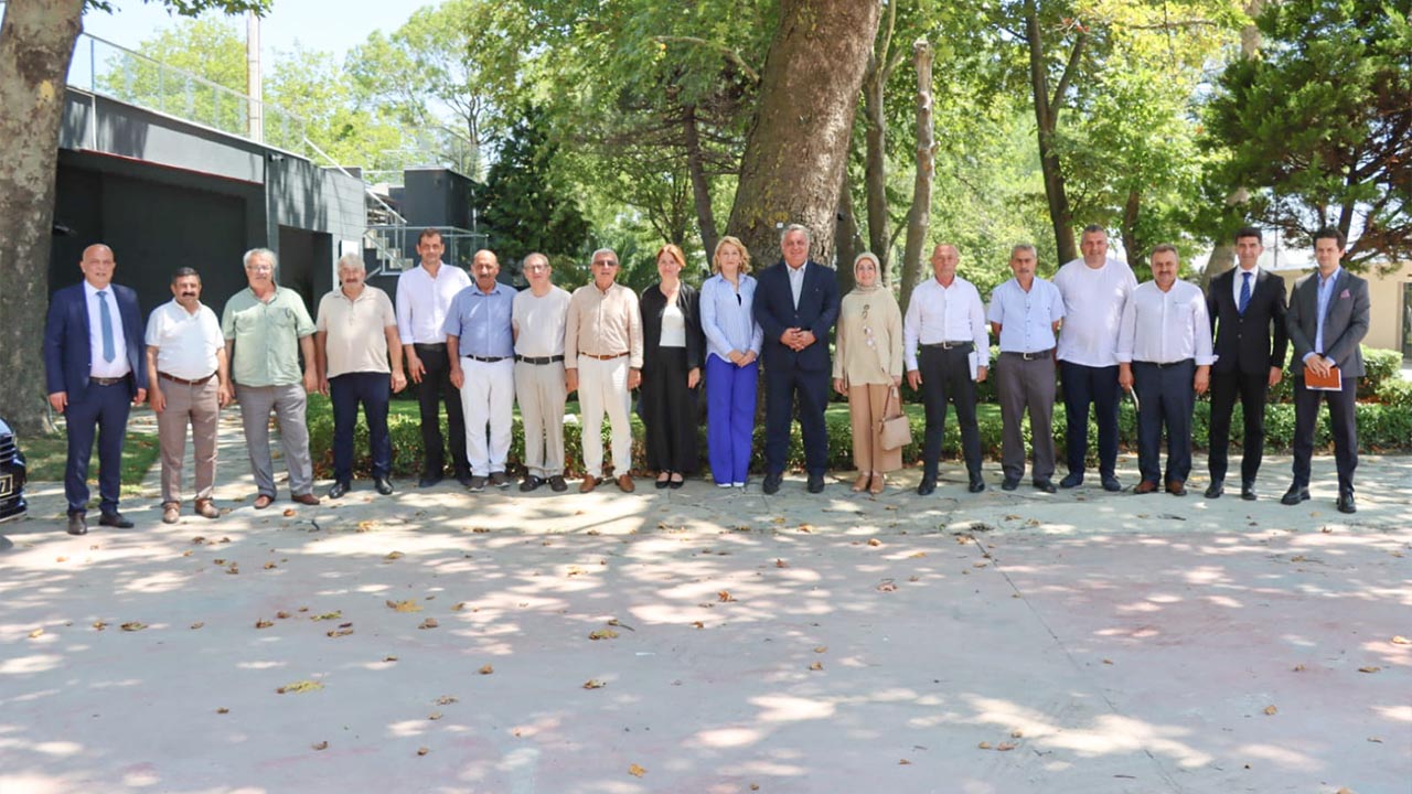 Yalova Belediye Baskan Mehmet Gurel Muhtar Toplanti (3)