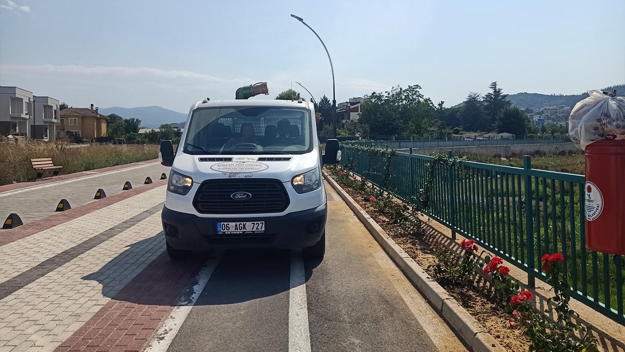 Yalova Kadikoy Belediyesi Calisma Lavra Ilaclama Parke Tas Tamirat (4)