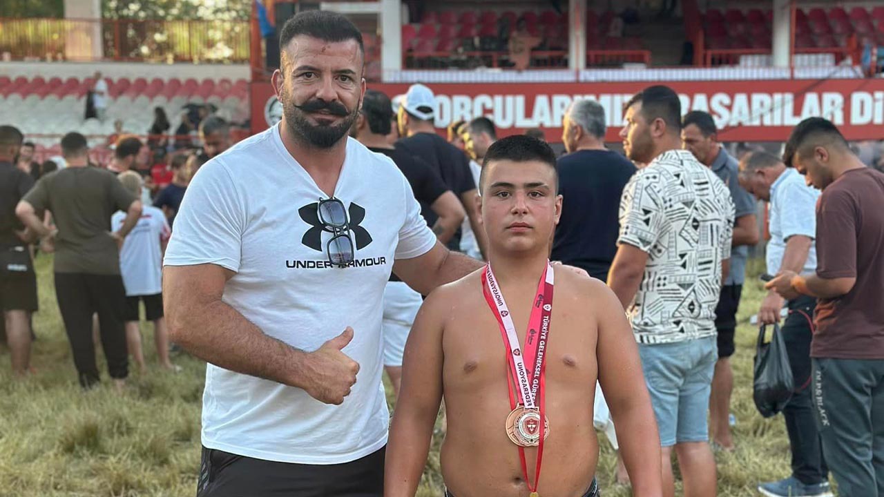 Yalova Altinova Belediyespor Kirkpinar Yagli Gures (1)