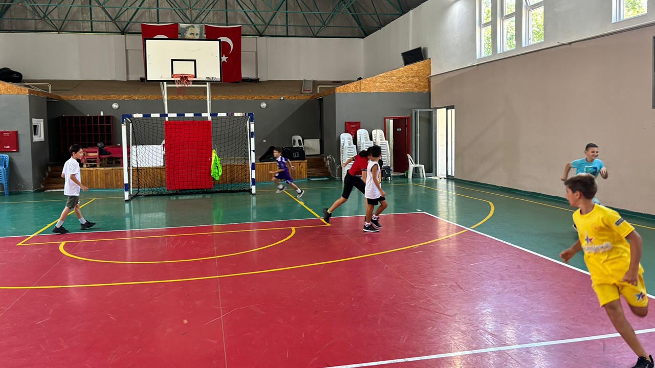 Yalova Armutlu Ilce Genclik Spor Yaz Spor Hentbol Antrenman (3)