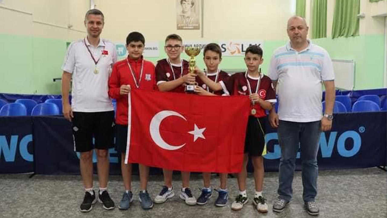 Yalova Belediyepor Masa Tenis Bulgaristan Turnuva Madalyalar Basari (5)