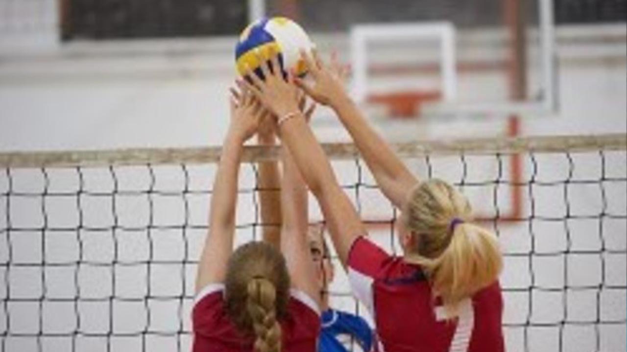 Yalova Kadikoy Belediye Kiz Voleybol Kurs Spor Egitim(2)