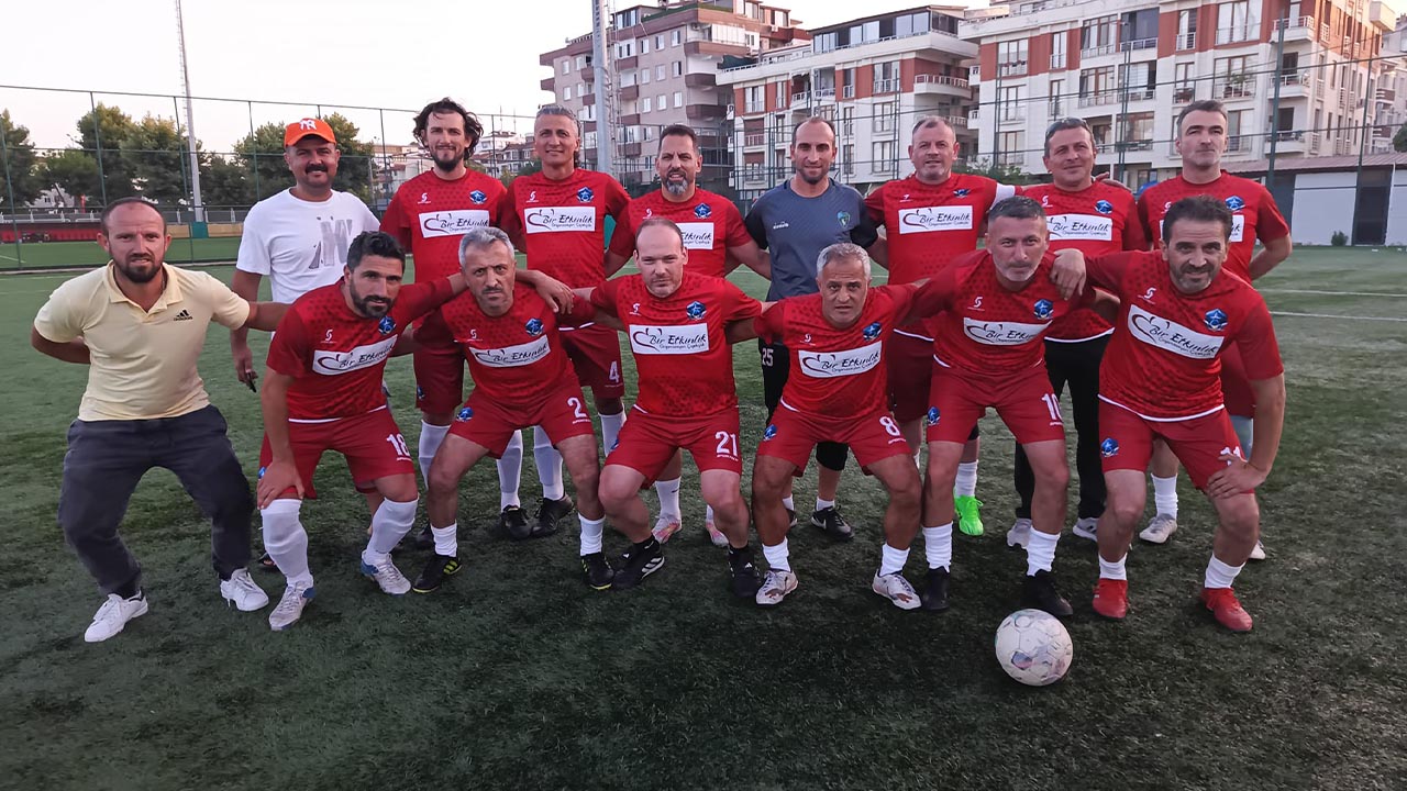 Yalova Yuruyen Kosk Master Futbol Turnuva Final Mac (3)