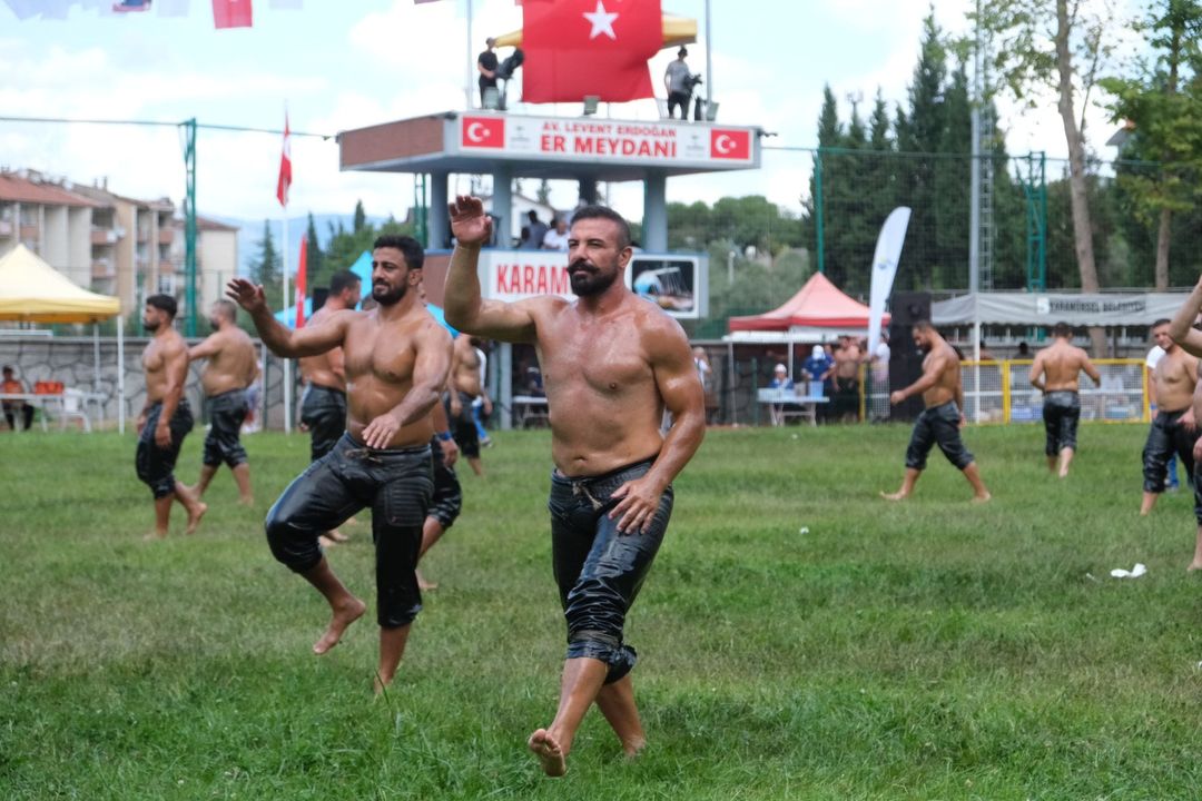 40. Geleneksel Karamürsel Yağlı Pehlivan Güreşlerine Katılım Sağlayarak, Tüm Sporcularımıza Başarılar Diledik. Güzel Organizasyon Için Karamürsel Belediyesi'ne Teşekkür Ederiz. (2)