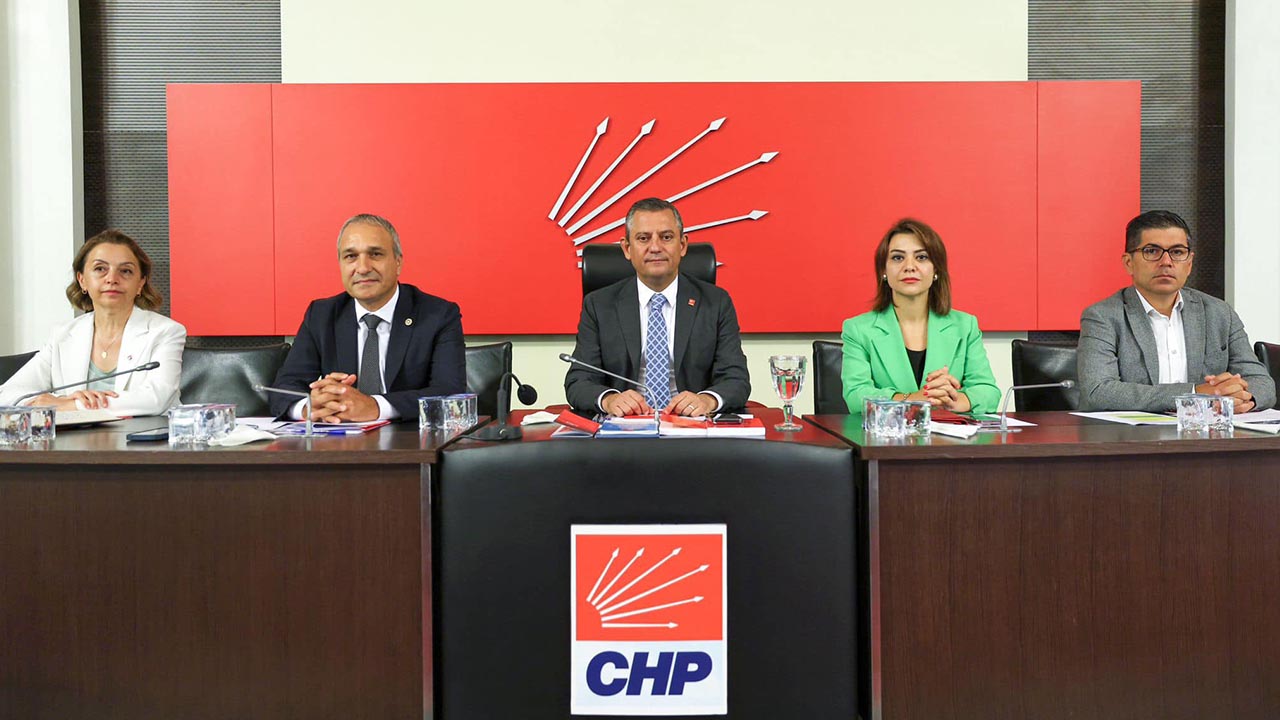 Chp Özgür Özel Eğitim Konuşma Sendika (3)