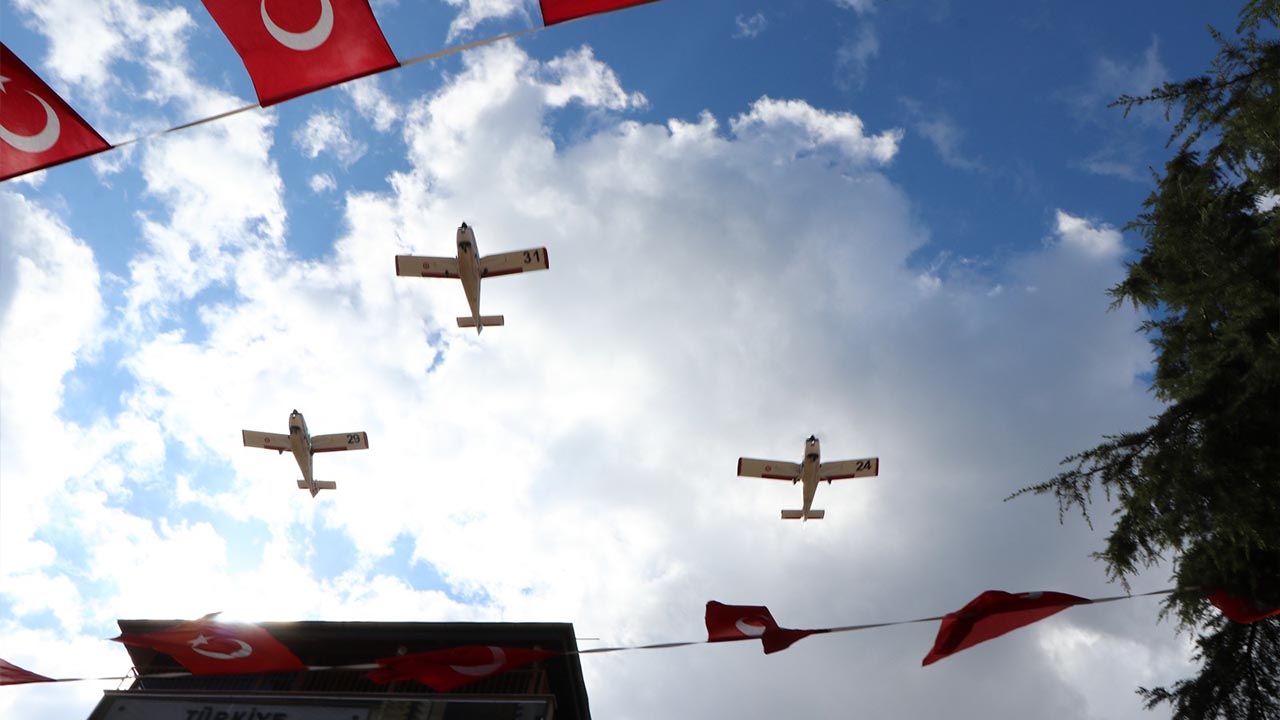 Yalova Zafer Bayram Ciftlikkoy Belediye Kutlama Haber Gazete (3)