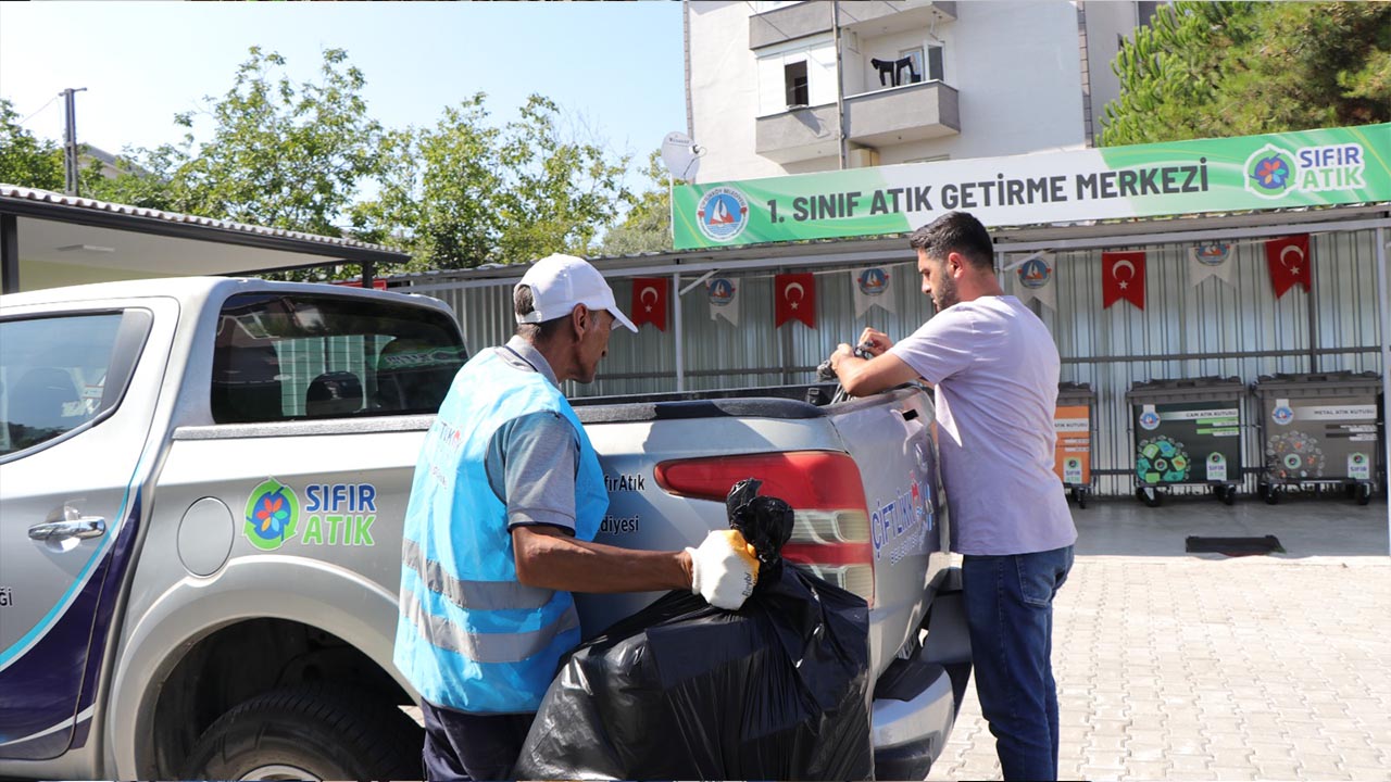 Yalova Ciftlikkoy Belediye Baskan Sosyal Tesis Geri Donusum (3)