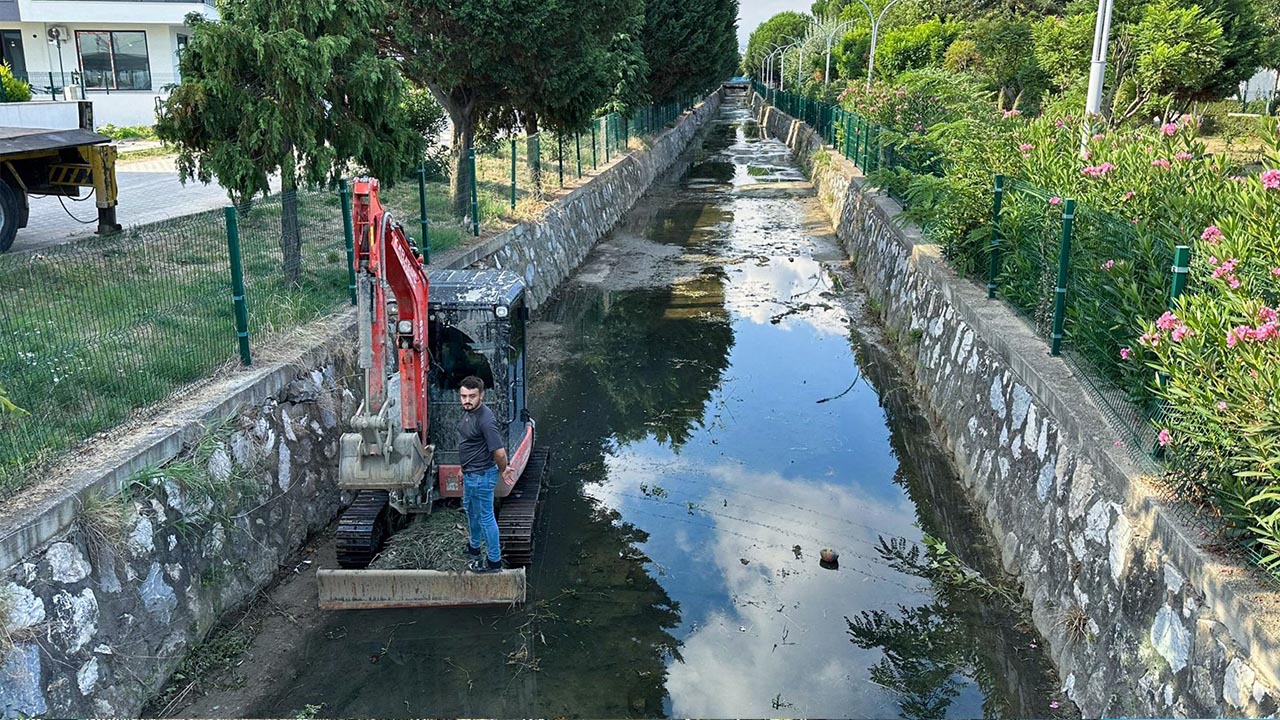 Yalova Ciftlikoy Belediye Temizlik Gacik Dere Islah Calisma (4)