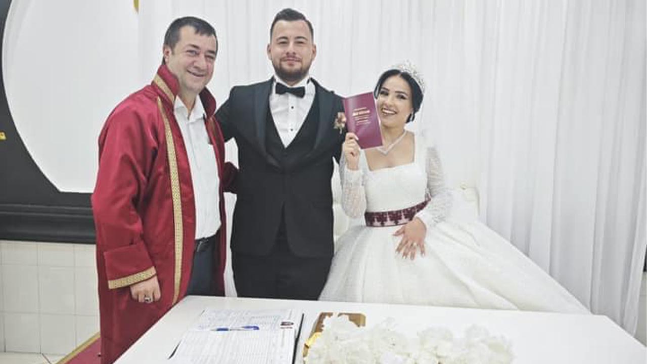 Yalova Subasi Belediye Baskan Nikah Toren Cift (1)