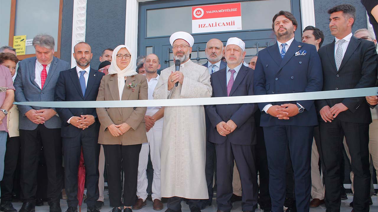 Yalova Diyanet Isleri Baskan Ali Erbas Cami Kuran Kurs Ciftlikkoy Ilce Muftuluk Acilis (3)