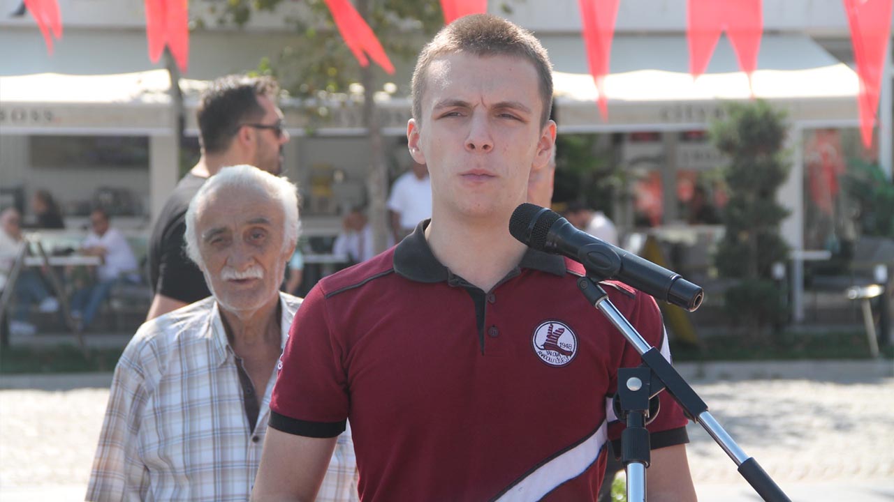 Yalova Gazi Gun Anma Toren Meydan Asker Vali Belediye Baskan Haber Gazete Manset (4)