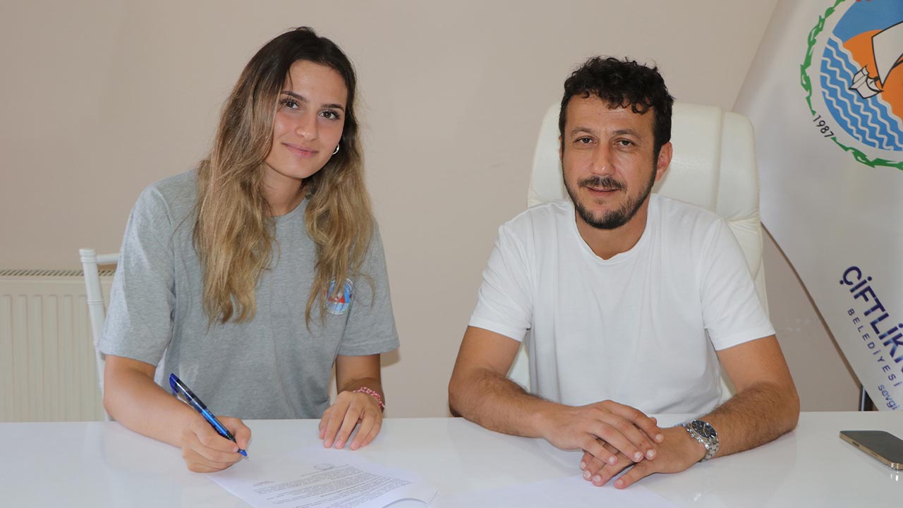 Yalova Ciftlikkoy Belediye Spor Voleybol Yeni Transfer (1)