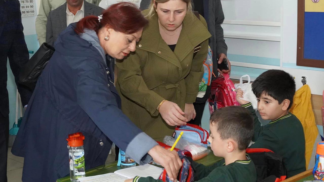 Yalova Armutlu Belediye Baskan Cengiz Arslan Okul Ogrenci Destek (3)