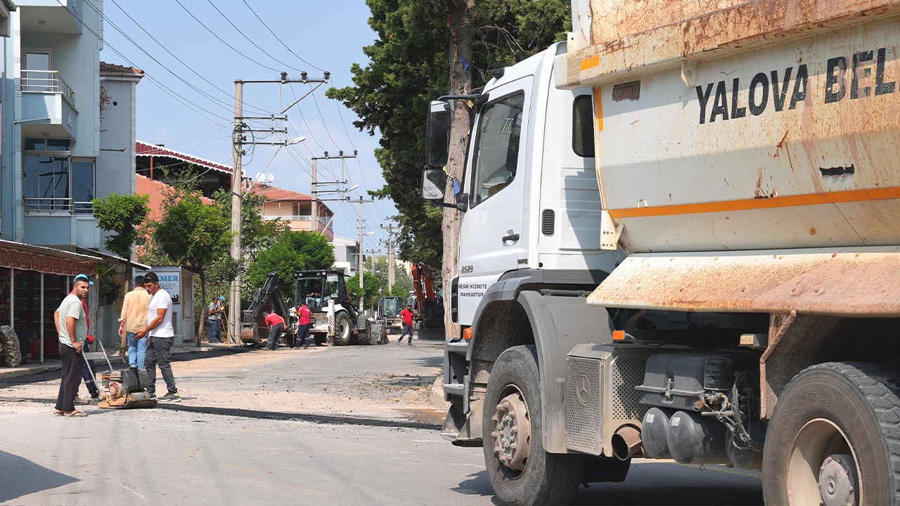 Yalova Belediye Fen Isleri Baglarbasi Radar Cadde Asfalt Calisma (5)