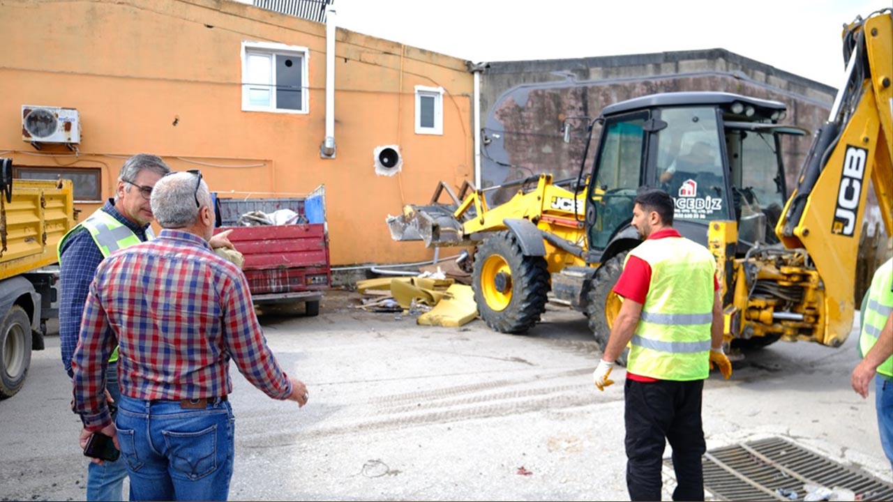 Yalova Belediye Kirazli Sanayi Site Kati Atik Temizlik (3)