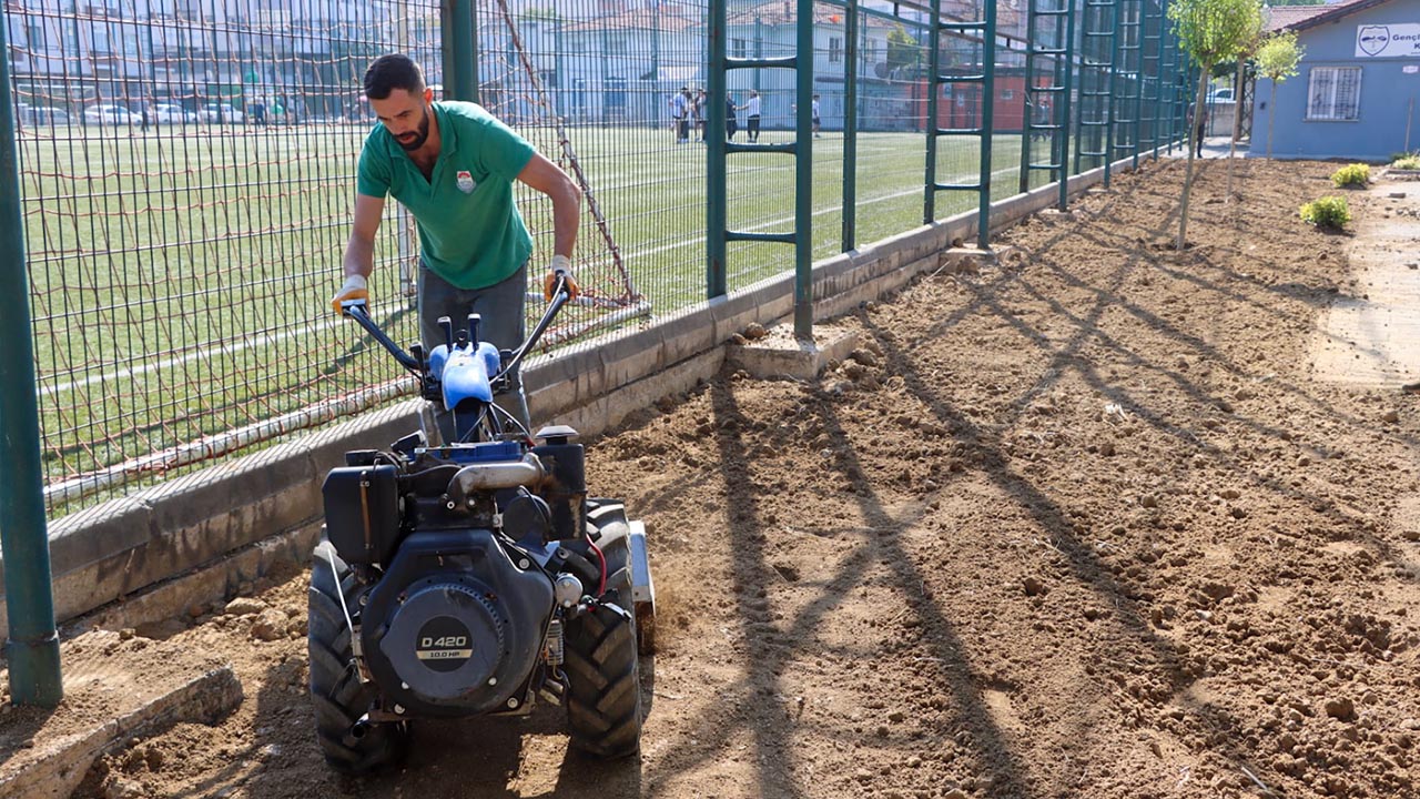 Yalova Belediye Park Bahce Bakim Onarim (3)