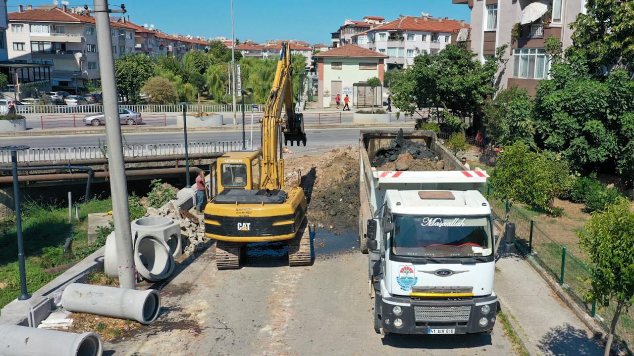 Yalova Belediye Sehit Omer Faydali Cadde Dere Mahalle Altyapi Calisma (5)