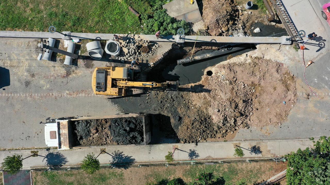 Yalova Belediye Sehit Omer Faydali Cadde Dere Mahalle Altyapi Calisma (6)