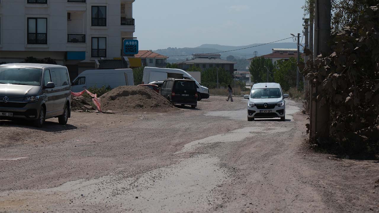 Yalova Ciftlikkoy Belediye Baskan Mehmet Akif Mahalle Yol Sorun Asfalt Mujdedocx (4)