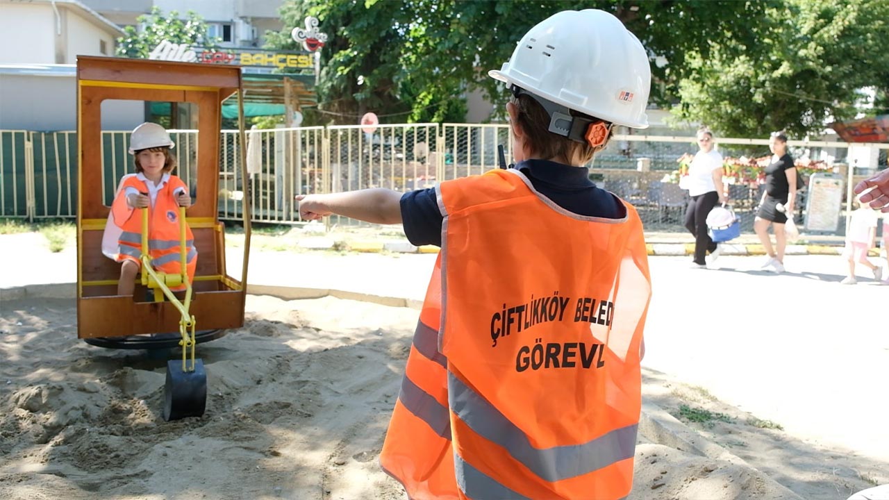 Yalova Ciftlikkoy Belediye Hurda Oyuncak Cocuk (4)