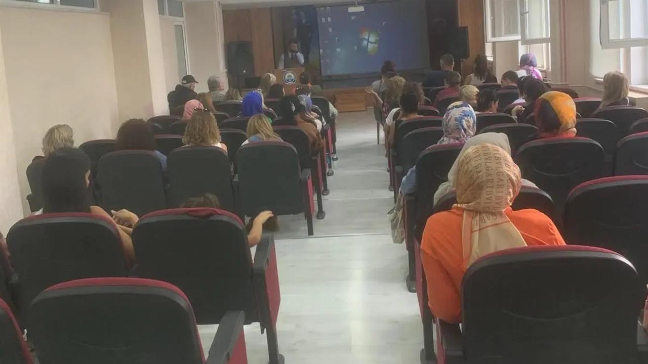 Yalova Cinarcik Halk Egitim Mudurluk Usta Ogretici Sonuc Degerlendirme Toplanti (2)