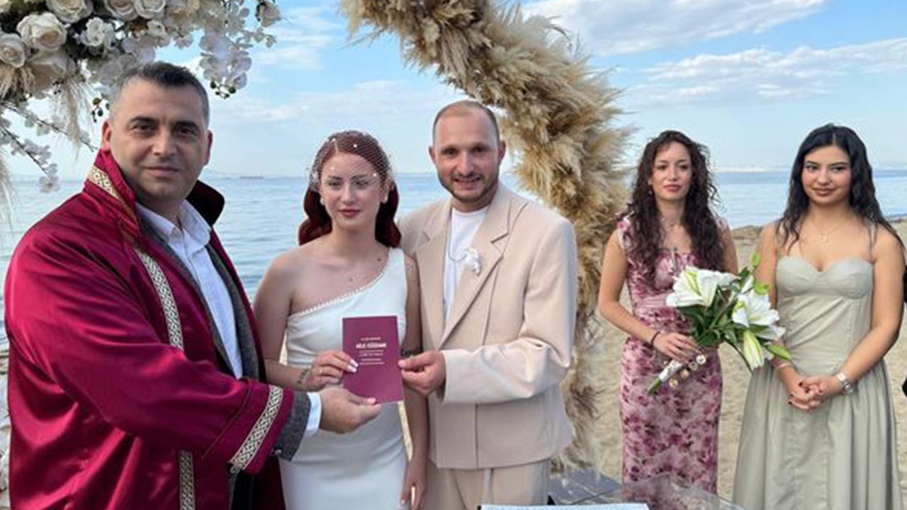 Yalova Kadikoy Belediye Baskan Nikah Toren (2)-1