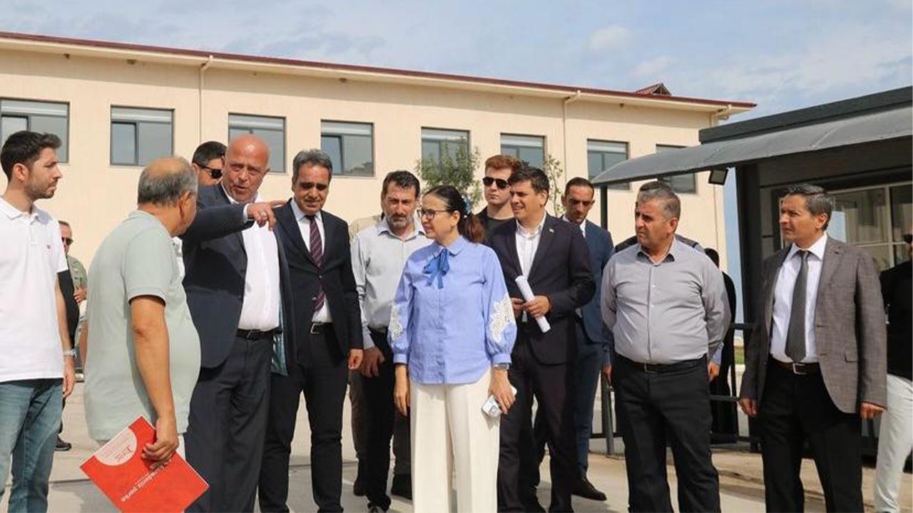 Yalova Vali Hulya Kaya Salih Kilic Yurt Ziyaret (1)