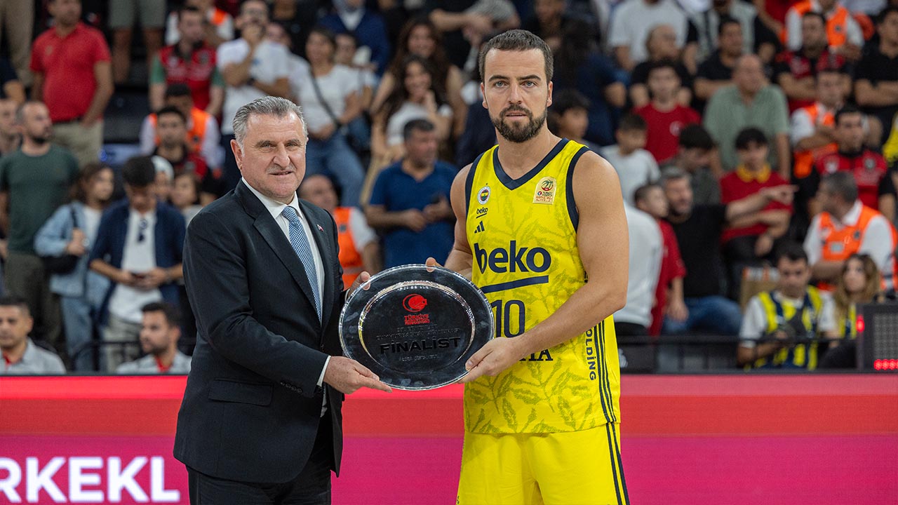 Yalova Kupa Sampiyon Basket Anadol Efes (5)