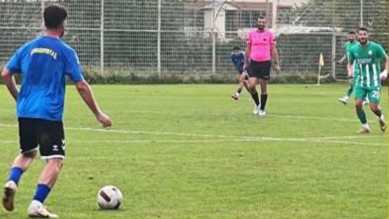 Yalova Yesil Fk Futbol Mac (2)