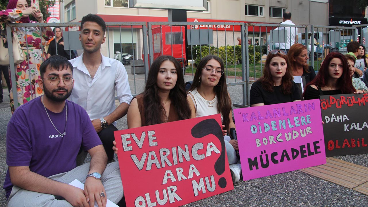 Yalova Kadin Direnis Gucler Universite Ogrenci Siddet Cinayet Tepki Basin Aciklama Haber (9)