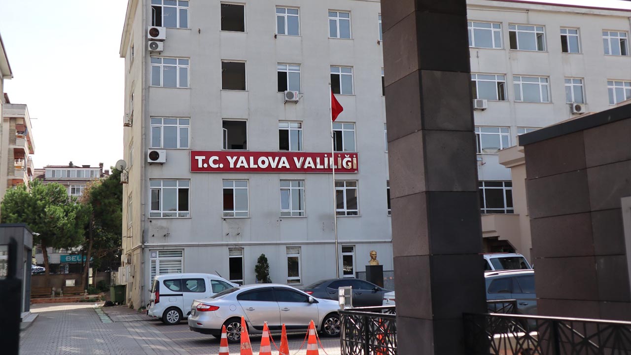 Yalova Valilik Yeni Hizmet Bina Tasinma Islem (2)