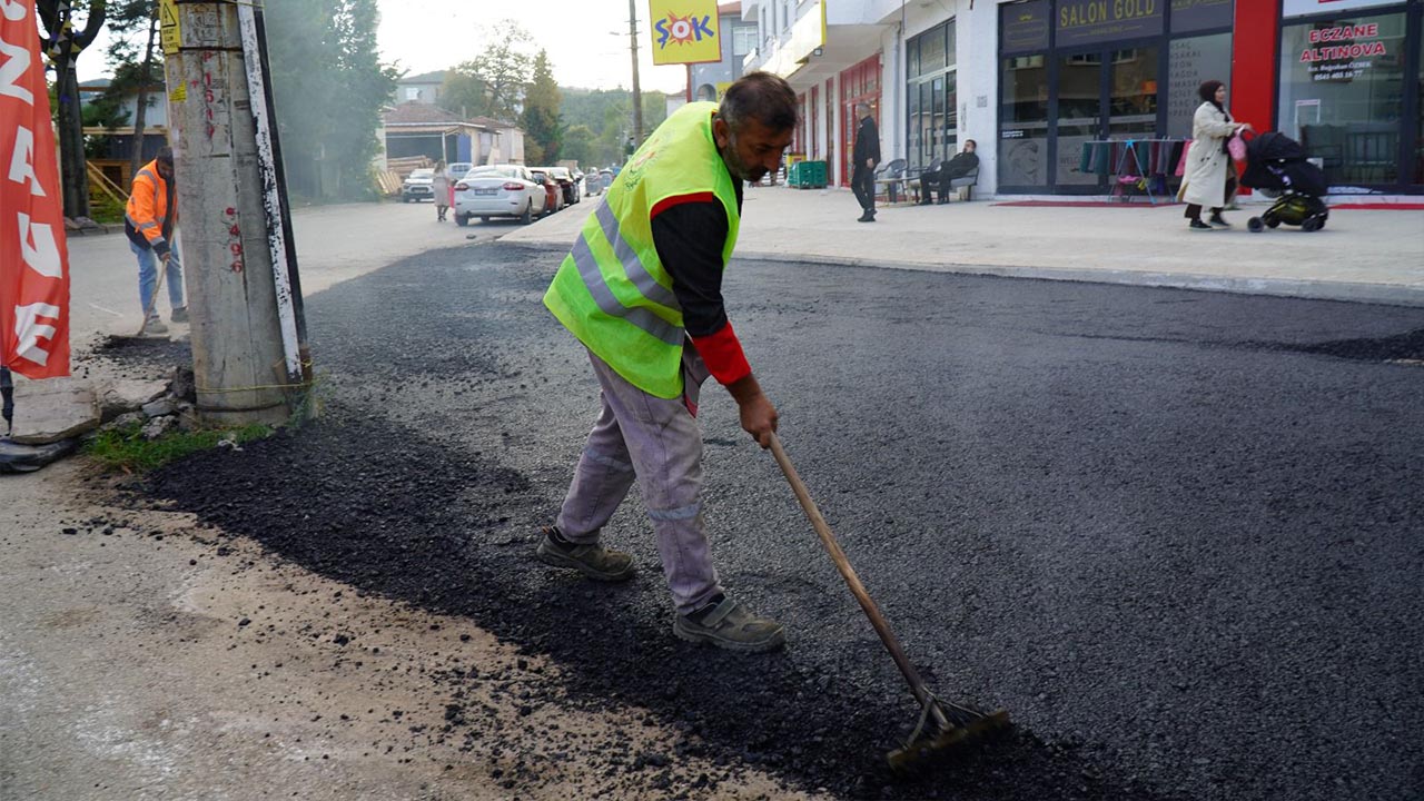 Yalova Altinova Belediye Ilce Asfaltlama Faaliyet (4)