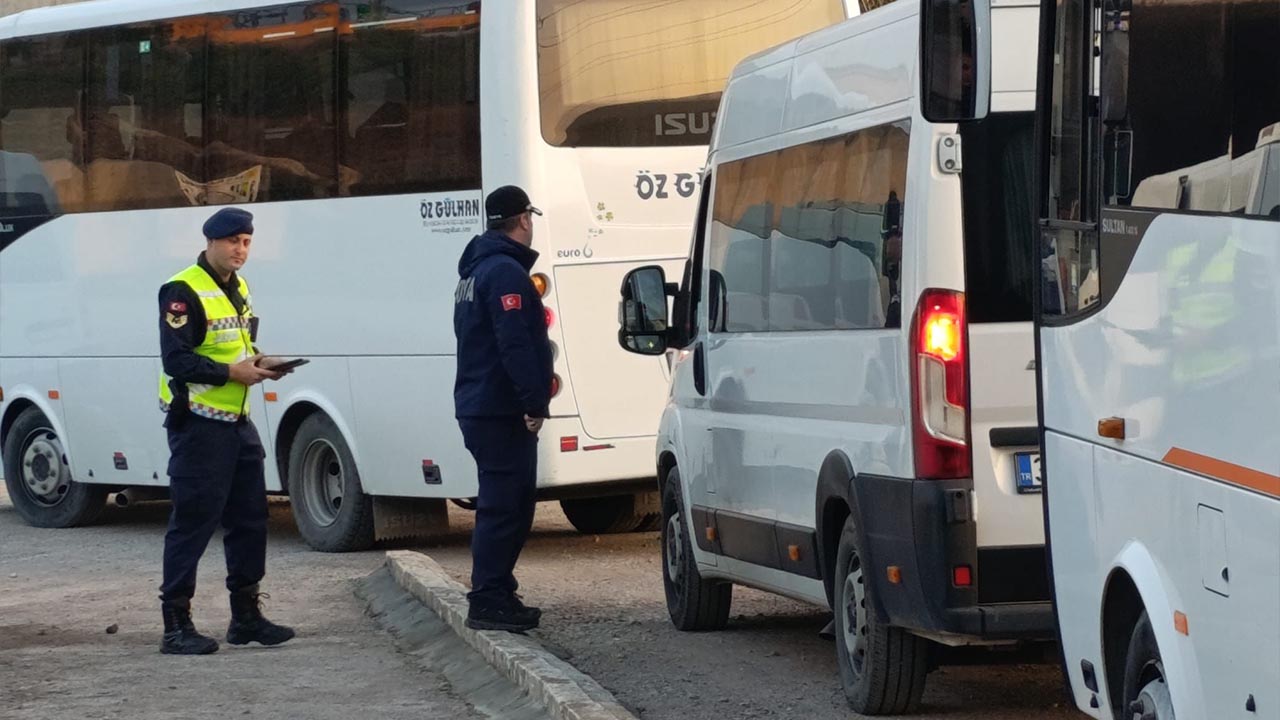 Yalova Altinova Jandarma Belediye Trafik Zabita Denetim Servis Arac (4)