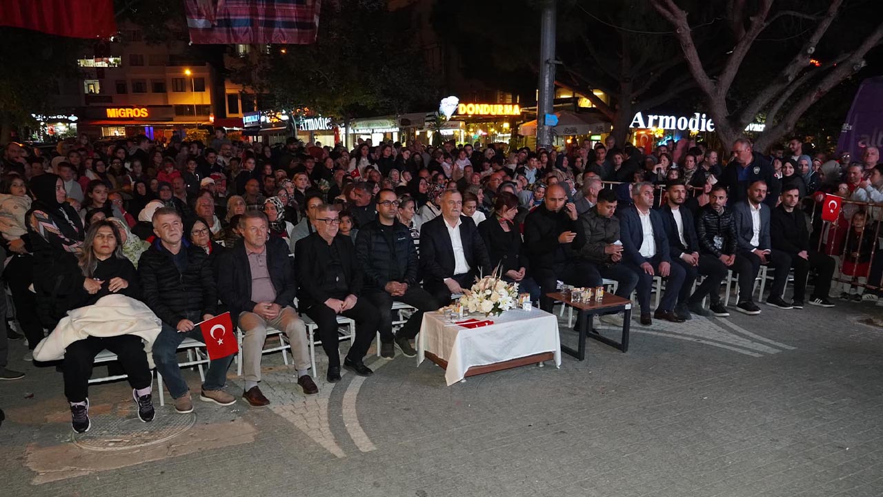 Yalova Armutlu Belediye 29 Ekim Cumhuriyet Bayram Kutlama (5)