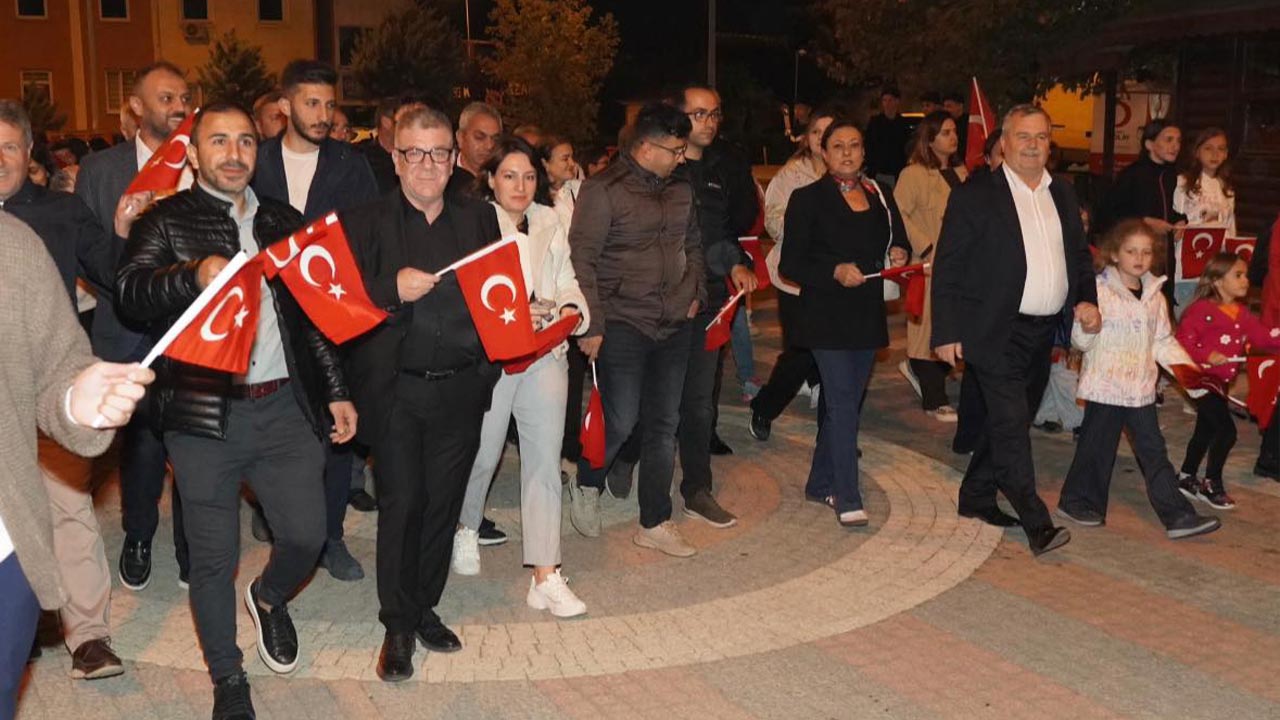 Yalova Armutlu Belediye 29 Ekim Cumhuriyet Bayram Kutlama (7)