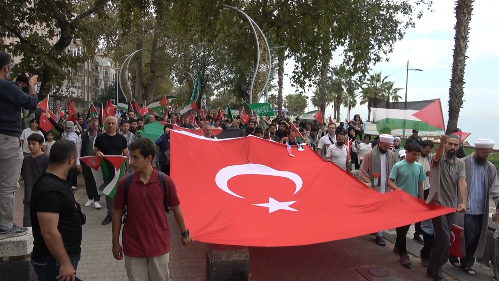 Yalova Gonulder Silvil Toplum Stk Filistin Gazze Israil Protesto Yuruyus (4)