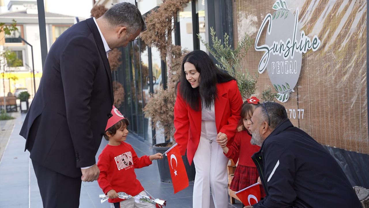 Yalova Kadikoy Anaokul Cumhuriyet Bayram Kutlama Minik Ogrenci Belediye Baskan (5)