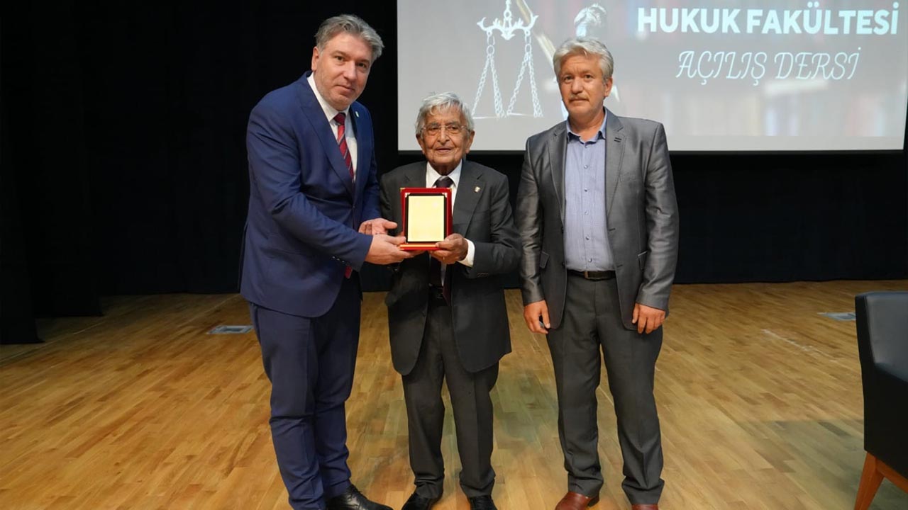 Yalova Universite Hukuk Fakulte Acilis Ders Huseyin Hatemi Hoca (3)