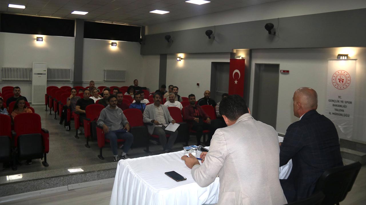 Yalova Antrenor Degerlendirme Toplanti (3)