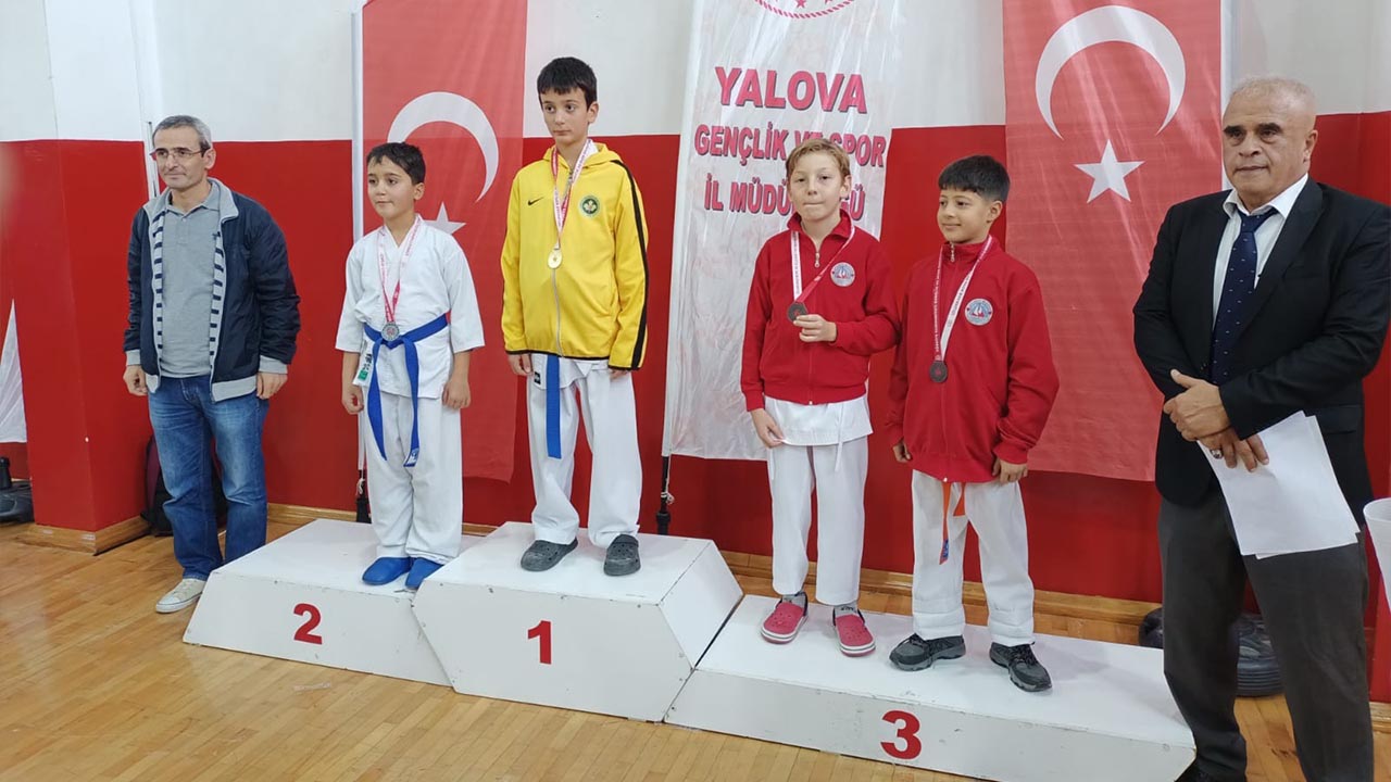 Yalova Ciftlikkoy Belediyespor Karate Basari (2)