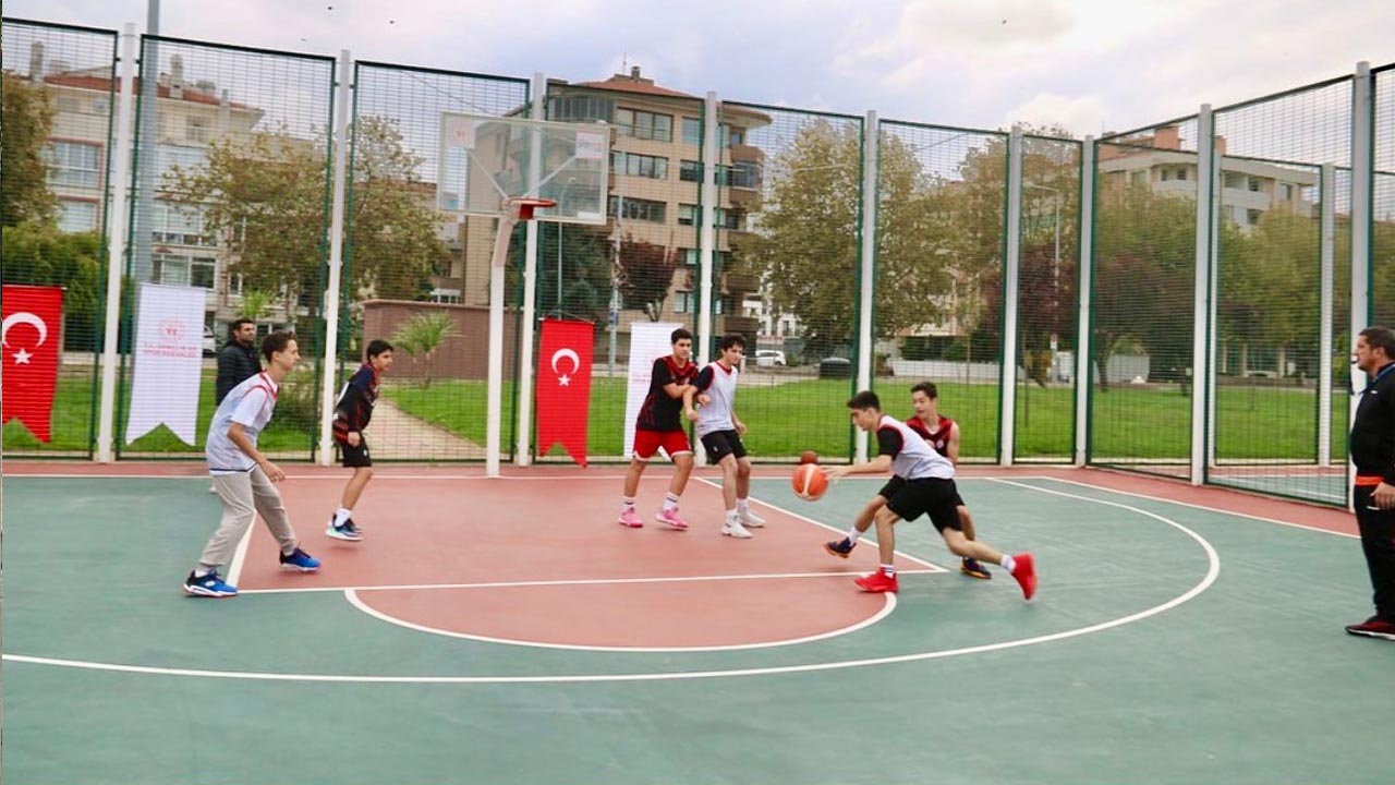 Yalova Genclik Mudurlugu Gazoz Mac Futbol Basketbol (3)