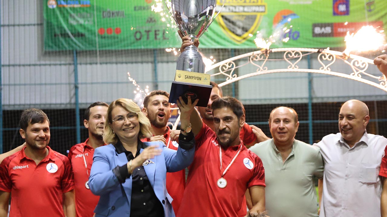 Yalova Sirketler Kupa Winner Sports Yaz Ligi Sampiyon Mariner Muhendislik (2)