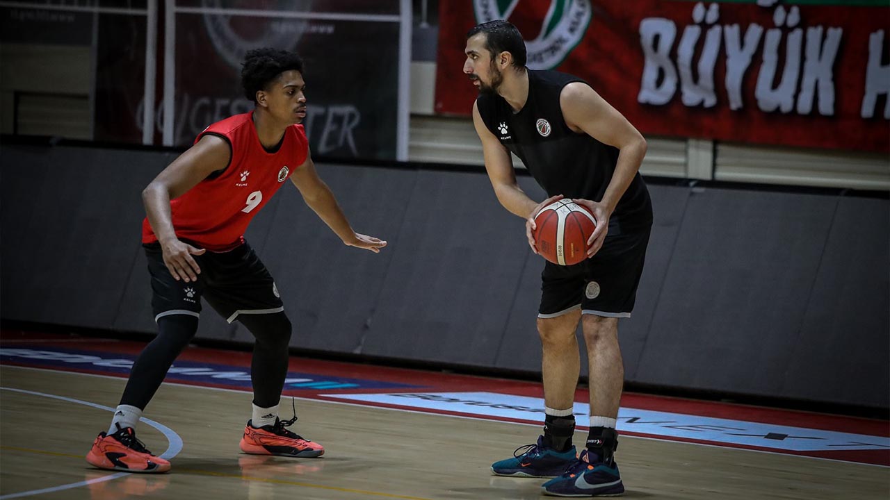 Yalova Yalovaspor Dev Adam Bahcesehir Konuk Basketbol (1)