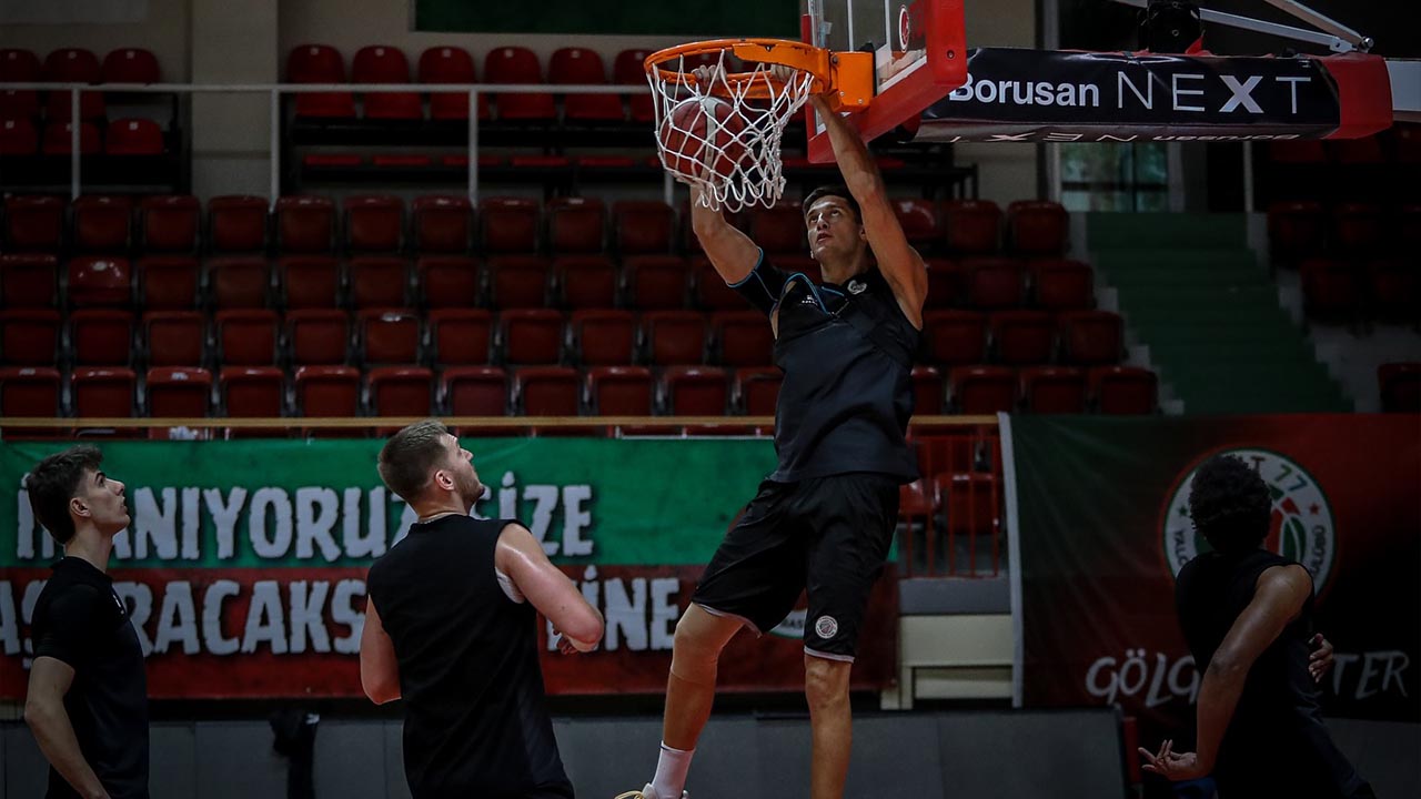 Yalova Yalovaspor Dev Adam Bahcesehir Konuk Basketbol (3)