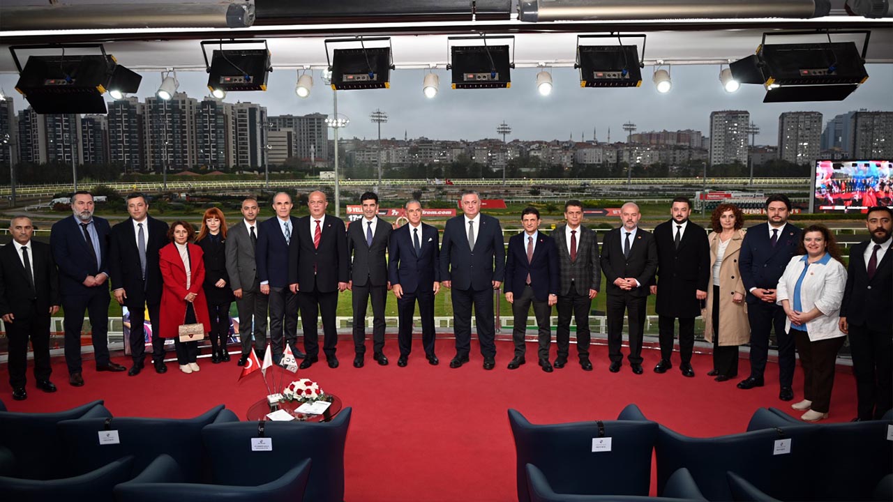 Yalova Belediye Yuruyen Kosk Kosu Istanbul Veliefendi Hipodrom Koca Seyid (4)